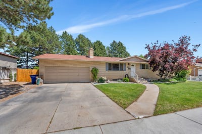 /international/us/1033-e-120-s-spanish-fork-ut-110108450985/