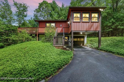 /international/us/7319-moss-drive-swiftwater-pa-110100690838/
