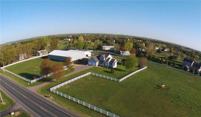/international/us/724-mc-cutcheon-road-hudson-wi-110098989682/