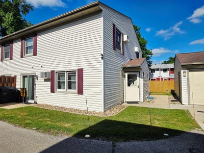 /international/us/1648-8-1-2-street-se-rochester-mn-110108682287/