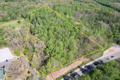/international/us/highway-321-n-lenoir-city-tn-110108441317/