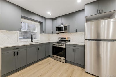 /international/us/604-yonkers-avenue-yonkers-ny-110106315657/