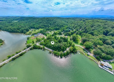 /international/us/5980-lakeside-drive-lenoir-city-tn-110101431218/