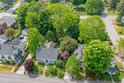 /international/us/42-elm-street-bucksport-me-110108603793/