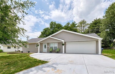/international/us/23-saint-margaret-lane-o-fallon-mo-110108743159/?lang=id