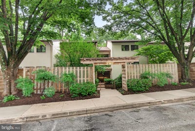 /international/us/5707-harpers-farm-rd-f-columbia-md-110108341394/