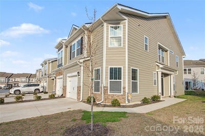 /international/us/33-cedar-hill-road-hendersonville-nc-110107054538/