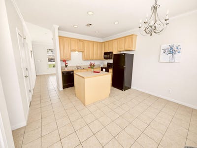 /international/us/4000-lake-beau-pre-baton-rouge-la-110109419430/