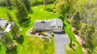 /international/us/n68w15321-prudence-dr-menomonee-falls-wi-110108012823/