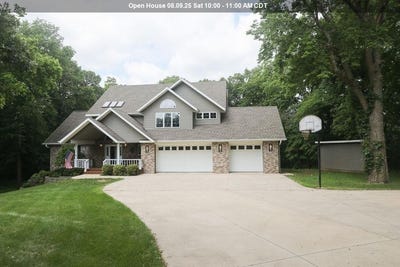 /international/us/303-knollwood-drive-estherville-ia-110100398663/?lang=en