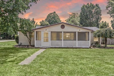 /international/us/27412-sunnyfield-drive-elkhart-in-110101142514/