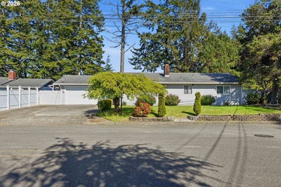 /international/us/3793-fir-st-northbend-or-110107727328/