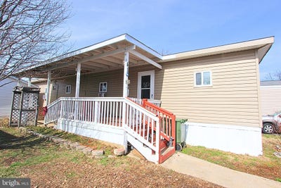 /international/us/41-anita-drive-stafford-va-110105983179/