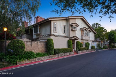 /international/us/17-greenmeadow-drive-newbury-park-ca-110119754709/