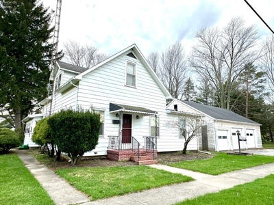/international/us/121-broad-street-oak-harbor-oh-110107309541/