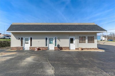 /international/us/120-e-college-fredericktown-mo-110106692868/