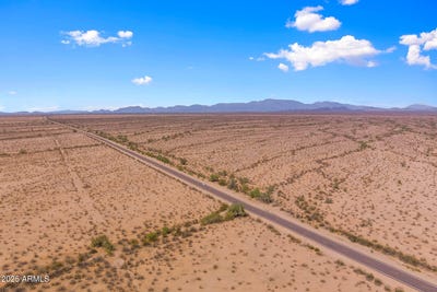 /international/us/54700-w-salome-highway-tonopah-az-110110300765/