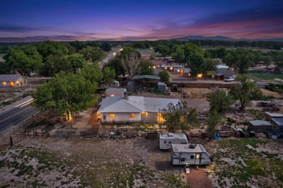 /international/us/2669-nm-hwy-47-los-lunas-nm-110108855672/