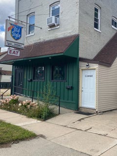 /international/us/223-w-oneida-street-portage-wi-110106311300/