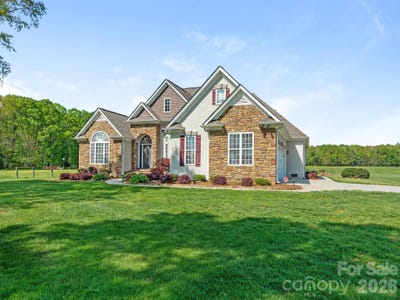 /international/us/16160-hopewell-church-road-midland-nc-110106172190/