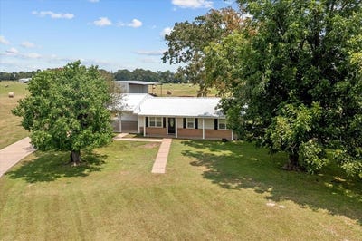 /international/us/8279-state-highway-19-south-lovelady-tx-110101429710/
