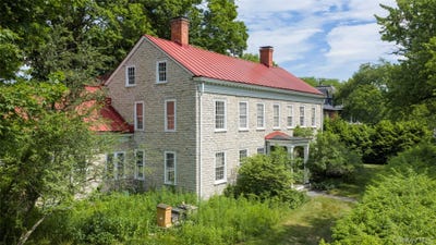 /international/us/169-albany-avenue-kingston-ny-110108871838/