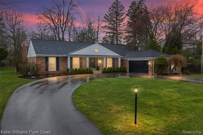/international/us/4330-s-mcnay-court-west-bloomfield-twp-mi-110107569143/