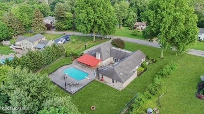 /international/us/27-southview-terrace-s-middletown-nj-110099490473/?lang=es