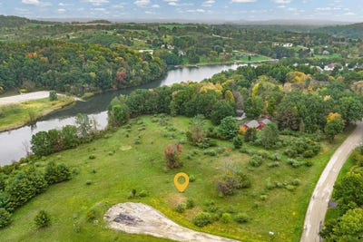 /international/us/echo-court-lot-262-la-valle-wi-110120062757/