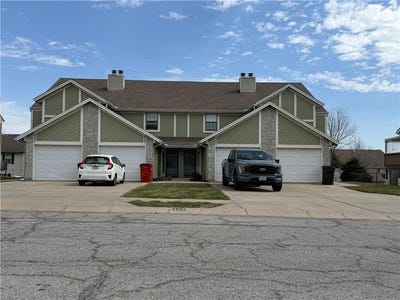 /international/us/400-ne-6th-street-blue-springs-mo-110107583847/