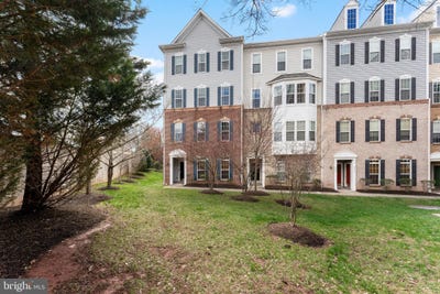 /international/us/9541-chancellorsville-lane-manassas-va-110106783278/