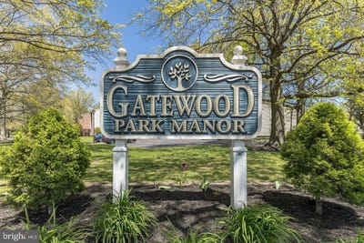 /international/us/518-b-willow-turn-mount-laurel-nj-110108475048/