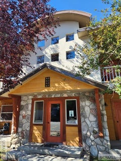 /international/us/7580-mountain-laurel-drive-victor-id-110099802114/