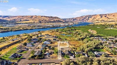 /international/us/217-e-st-dallesport-wa-110120069151/