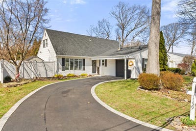 /international/us/1139-dorothy-street-holbrook-ny-110107077330/