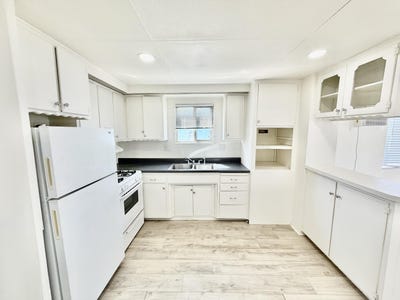 /international/us/17069-n-indian-canyon-drive-palm-springs-ca-110119760833/