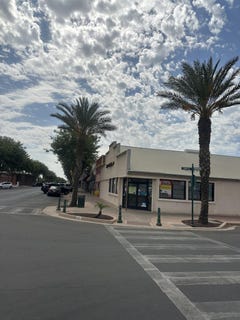 /international/us/191-n-elmwood-avenue-lindsay-ca-110102144524/