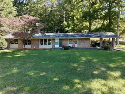 /international/us/439-tranquility-lane-marion-va-110120041207/