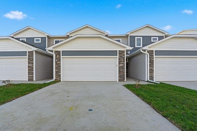 /international/us/714-campusside-place-norwalk-ia-110103432038/