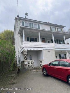 /international/us/219-w-high-nesquehoning-street-nesquehoning-pa-110101318925/?lang=zh-tw