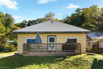 /international/us/2056-liberty-drive-sw-carrollton-oh-110120508329/