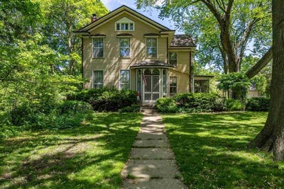 /international/us/820-kirkwood-ave-iowacity-ia-110100124404/
