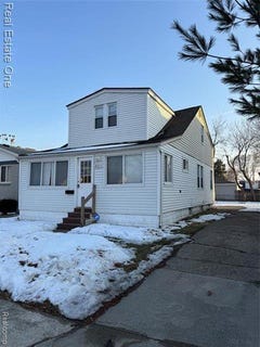 /international/us/8420-jewett-avenue-warren-mi-110106187731/