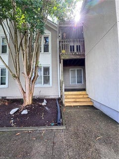 /international/us/3822-wyatt-drive-portsmouth-va-110108095964/