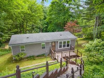 /international/us/36-prospect-street-marlboro-ny-110109038432/