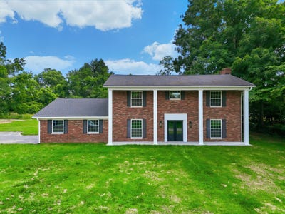 /international/us/315-pin-oak-drive-lawrenceburg-ky-110108583116/