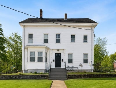 /international/us/47-hale-st-bridgewater-ma-110106725657/