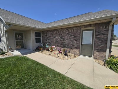 /international/us/613-springview-circle-beatrice-ne-110109186338/