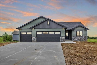 /international/us/1483-grand-view-lane-se-mazeppa-mn-110099601438/
