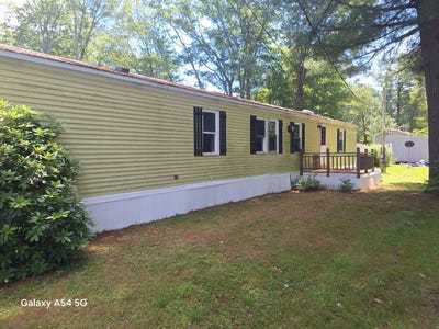 /international/us/33-primrose-lane-brunswick-me-110101119518/